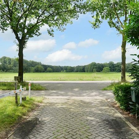 Bos En Beek Acomodação com café da manhã Ulvenhout Exterior foto