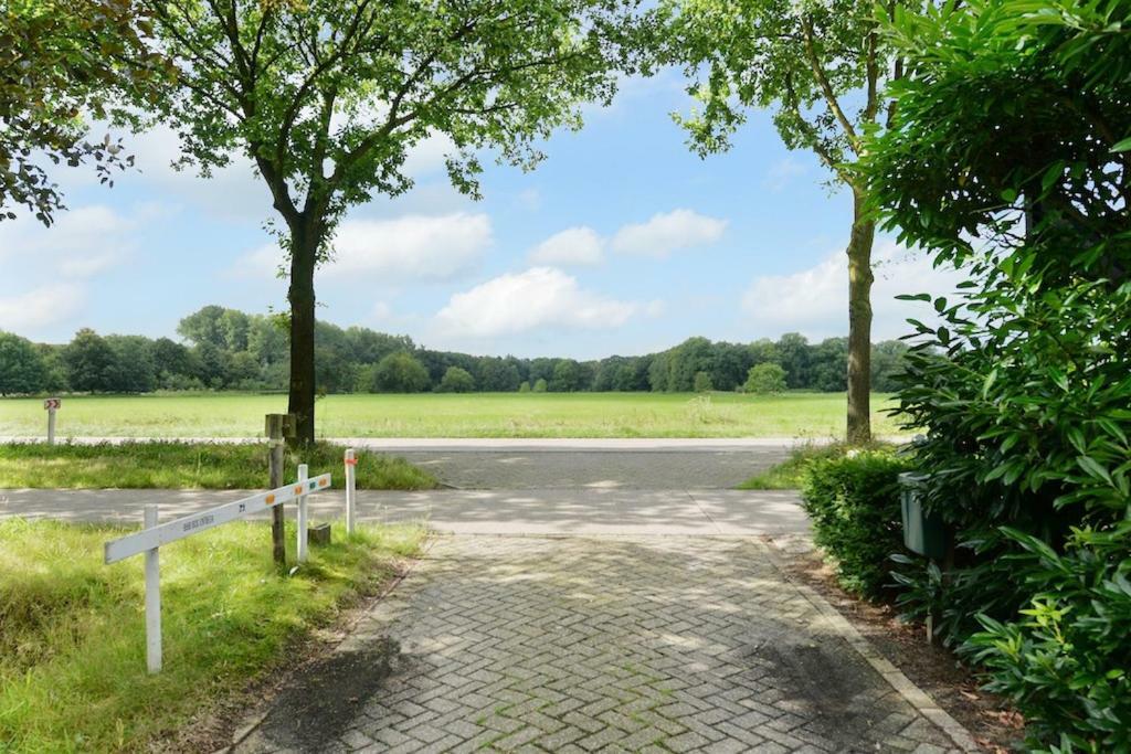 Bos En Beek Acomodação com café da manhã Ulvenhout Exterior foto